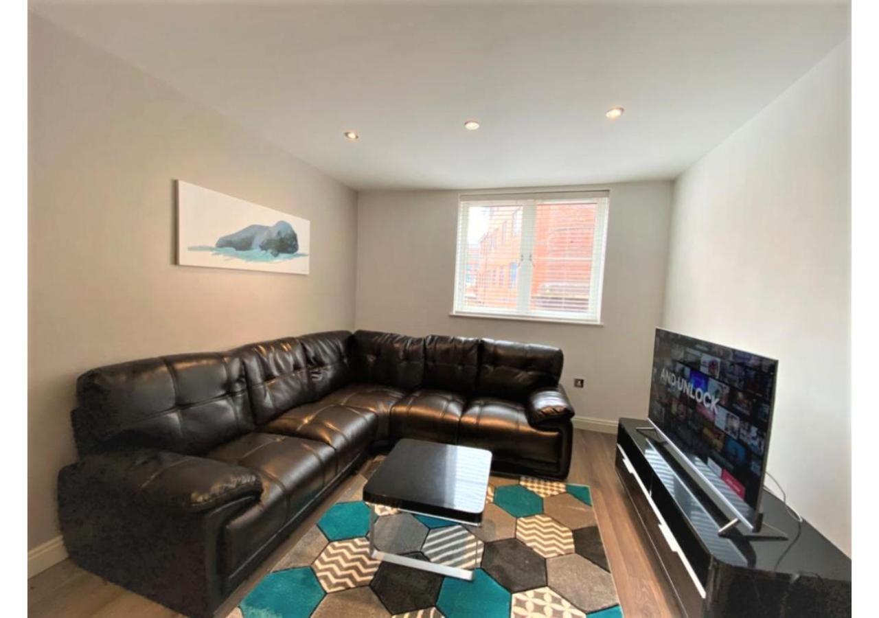 24-7 Secured City Centre Apartments With Free Underground Parking And Wifi Birmingham Ngoại thất bức ảnh