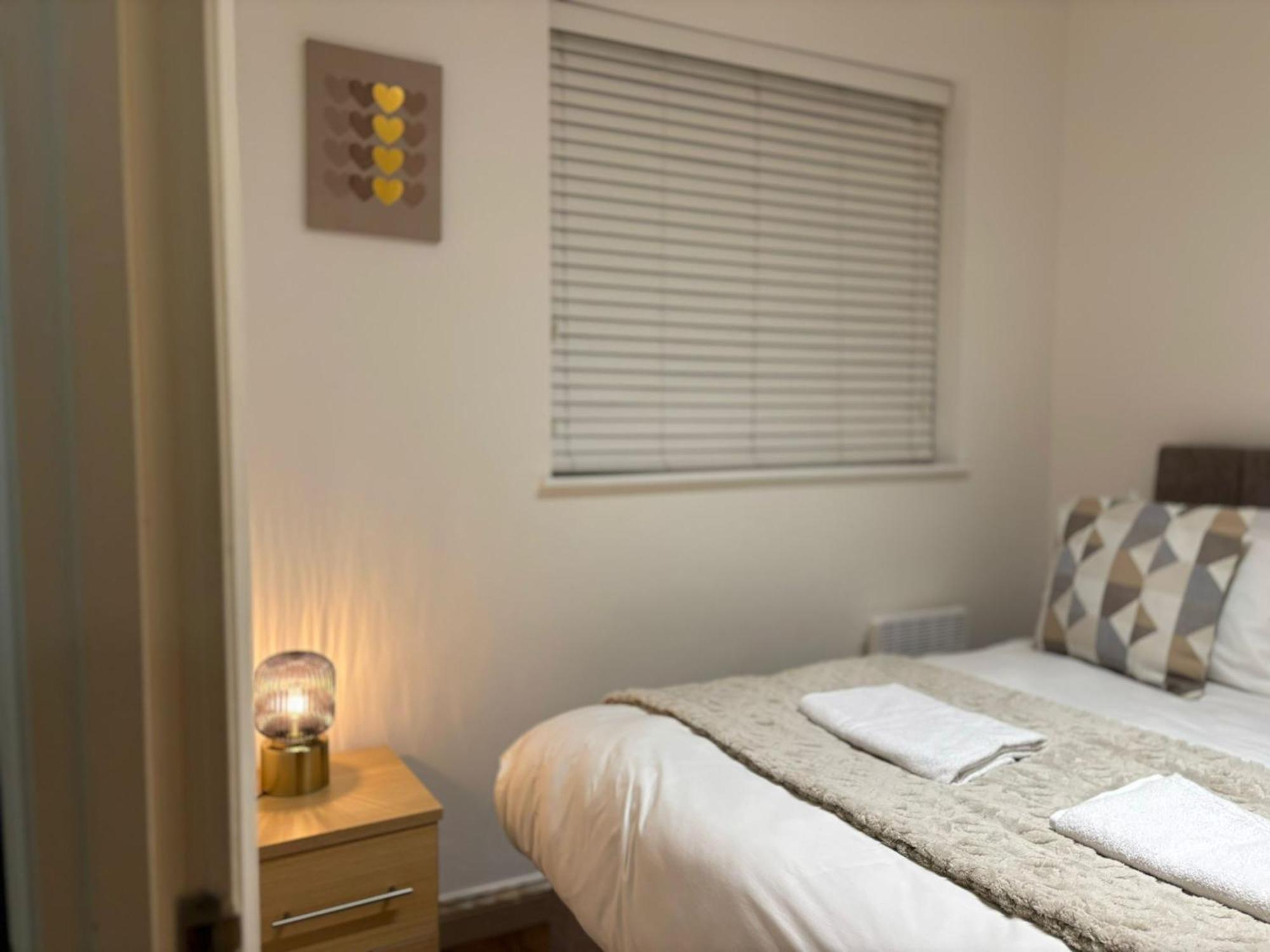 24-7 Secured City Centre Apartments With Free Underground Parking And Wifi Birmingham Ngoại thất bức ảnh