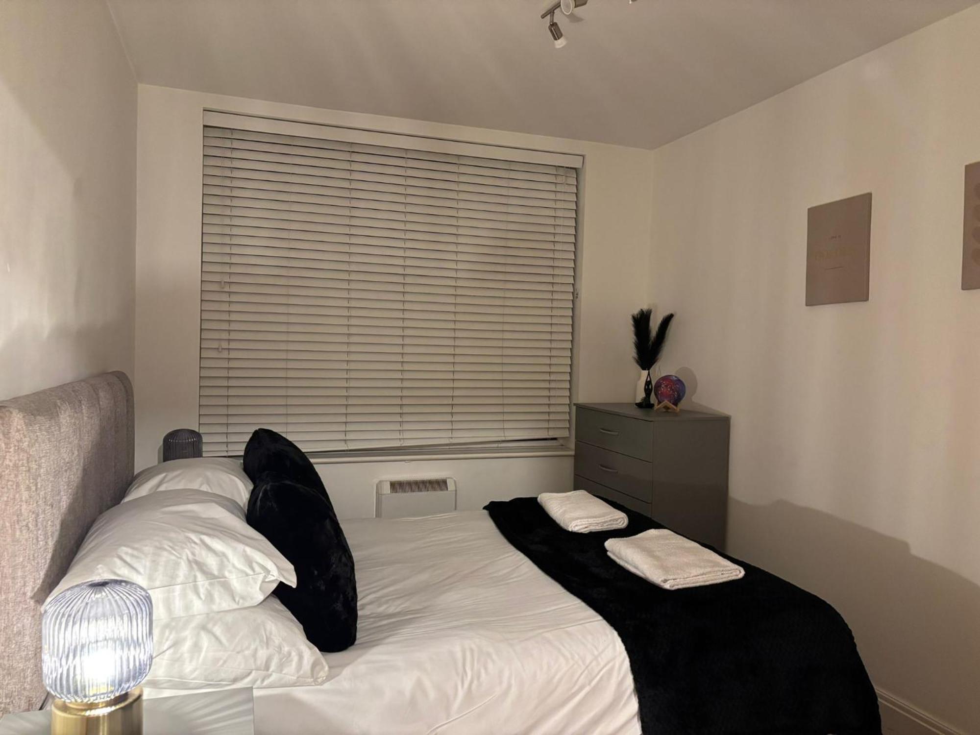 24-7 Secured City Centre Apartments With Free Underground Parking And Wifi Birmingham Ngoại thất bức ảnh