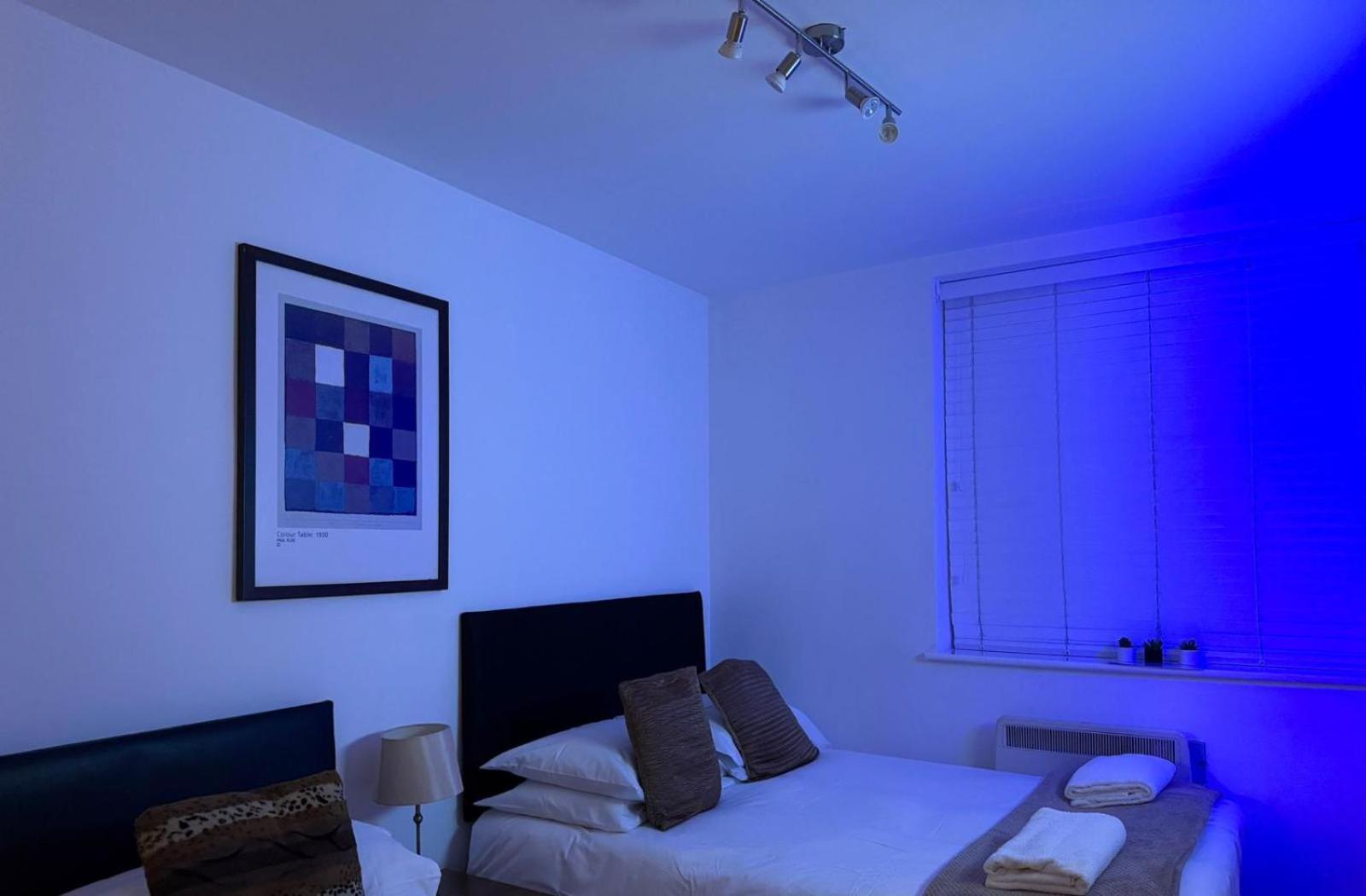 24-7 Secured City Centre Apartments With Free Underground Parking And Wifi Birmingham Ngoại thất bức ảnh
