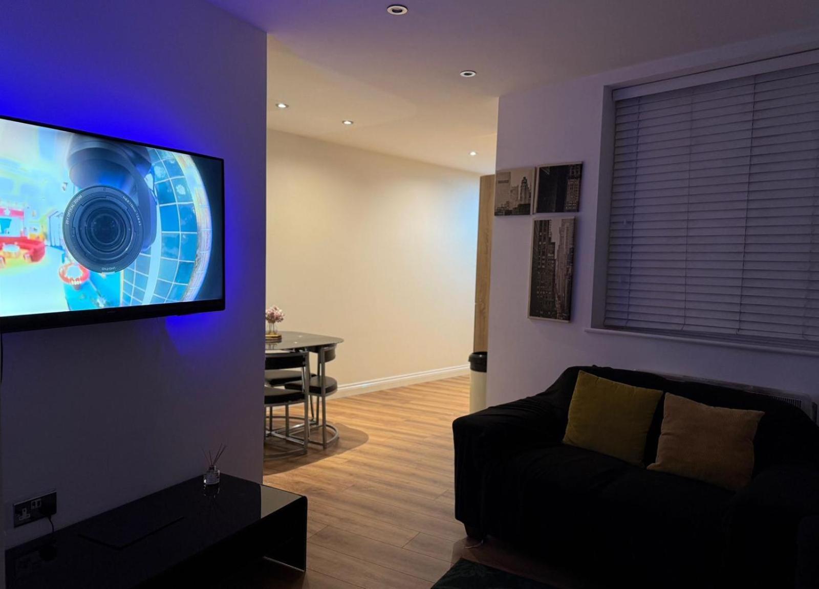 24-7 Secured City Centre Apartments With Free Underground Parking And Wifi Birmingham Ngoại thất bức ảnh